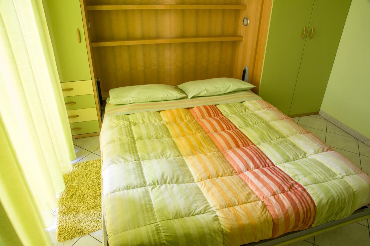 Al Centro E Meglio B&B Neapol Exteriér fotografie