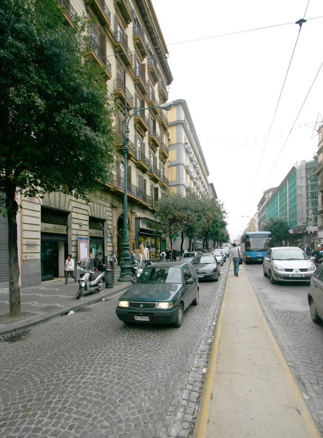 Al Centro E Meglio B&B Neapol Exteriér fotografie